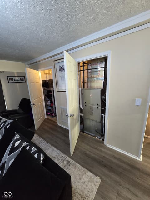 Photo of 946 N Mitchner Avenue, Indianapolis, IN