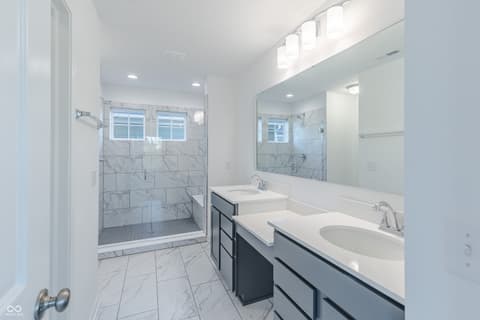 Primary bathroom at 15752 Showdown Road, Noblesville, IN