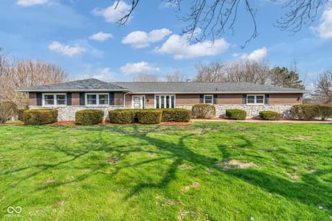 805 S County Road 300 W