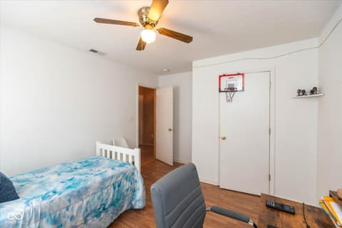 Photo of 5527 Forest Ridge Court, Indianapolis, IN