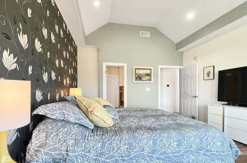 Photo of 6075 Waterside Drive, Columbus, IN