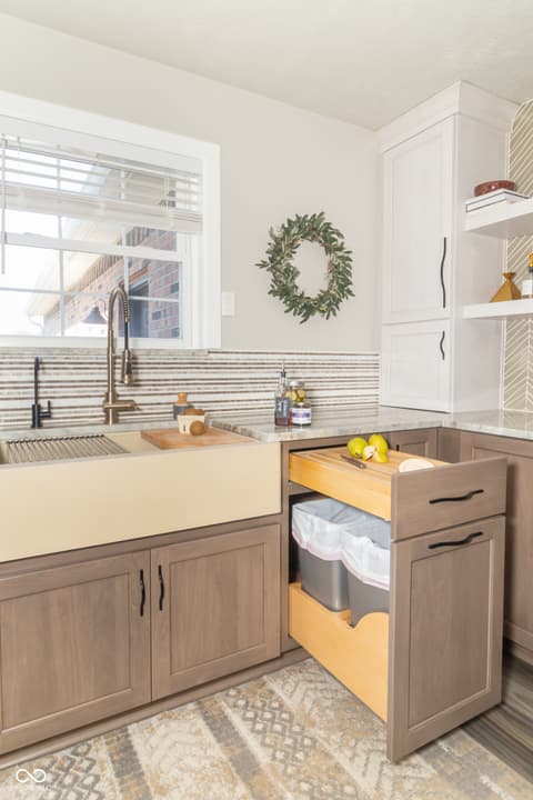 Photo of 1132 Chapman Drive, Greenfield, IN