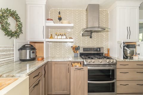 Photo of 1132 Chapman Drive, Greenfield, IN