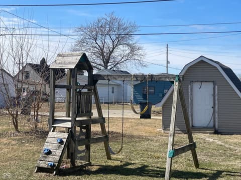 Yard at 1329 S Locke Street, Kokomo, IN