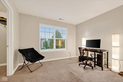 Photo of 651 Farnham Drive, Westfield, IN
