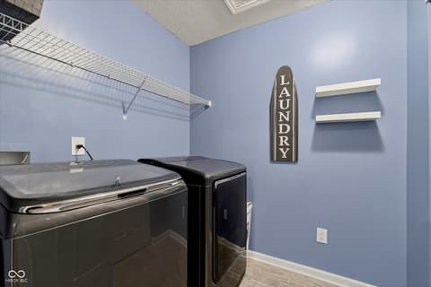 Photo of 651 Farnham Drive, Westfield, IN