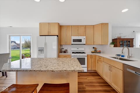 Photo of 10552 Greenway Drive, Fishers, IN