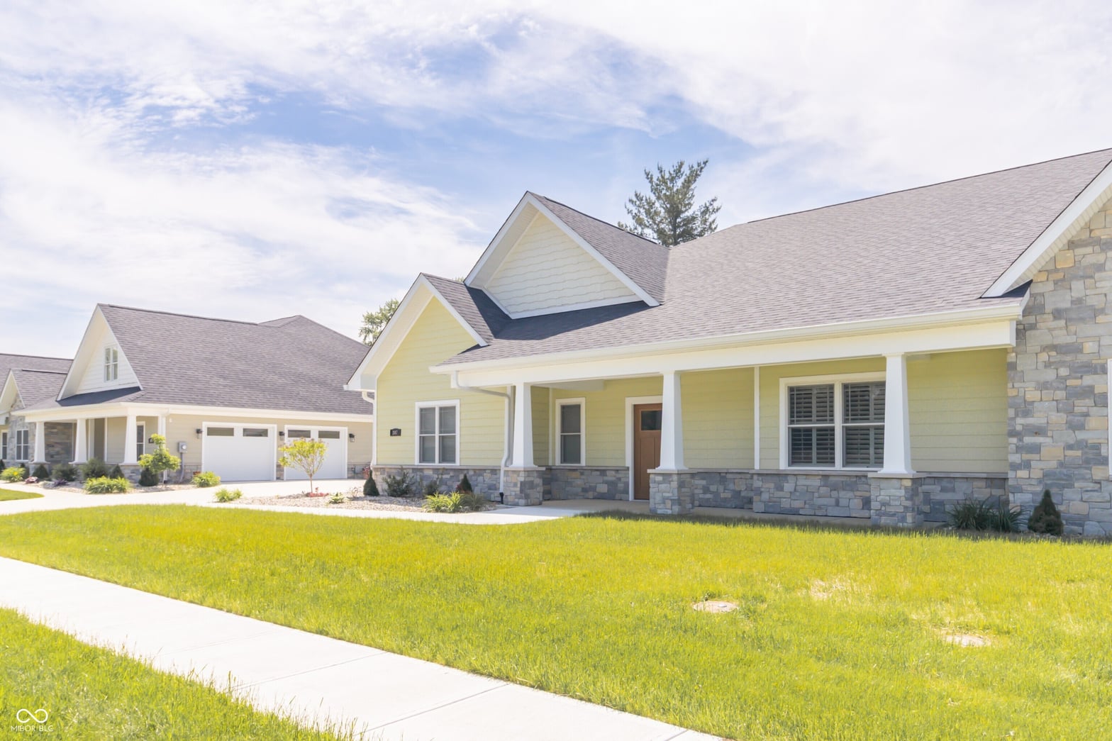 Photo of 307 Blue River Drive, Knightstown, IN