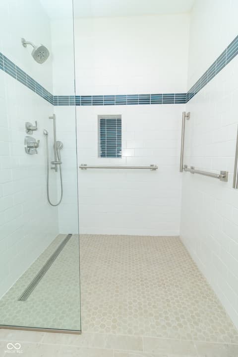 Photo of 307 Blue River Drive, Knightstown, IN