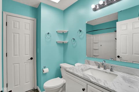 Photo of 7874 Cobblesprings Drive, Avon, IN