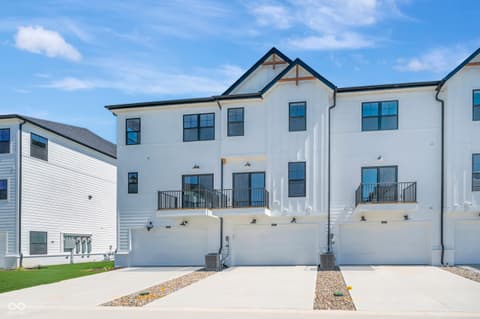 Photo of 4482 Yellowwood Avenue, Brownsburg, IN