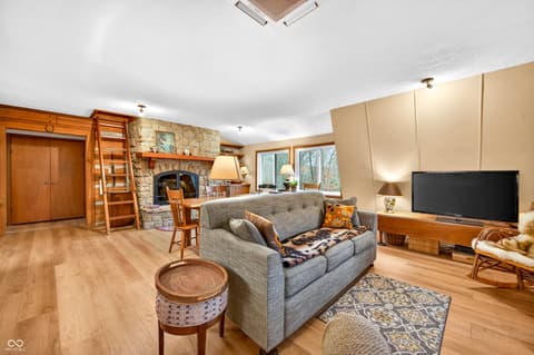 Photo of 972 Helmsburg Road, Nashville, IN