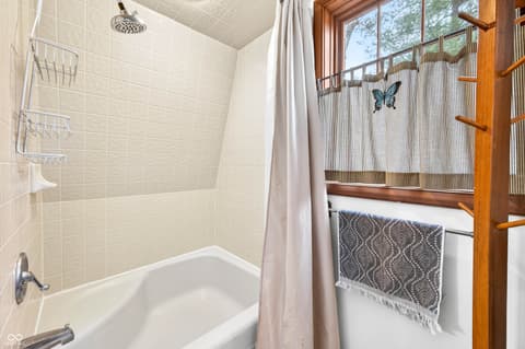 Photo of 972 Helmsburg Road, Nashville, IN