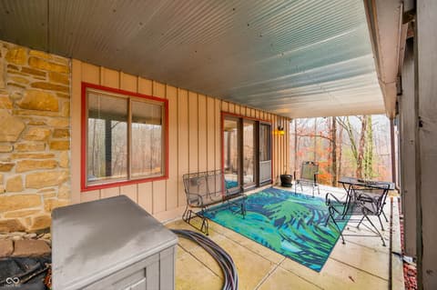 Photo of 972 Helmsburg Road, Nashville, IN