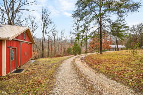 Photo of 972 Helmsburg Road, Nashville, IN