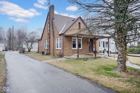 Front exterior at 2308 Pearl Street, Columbus, IN