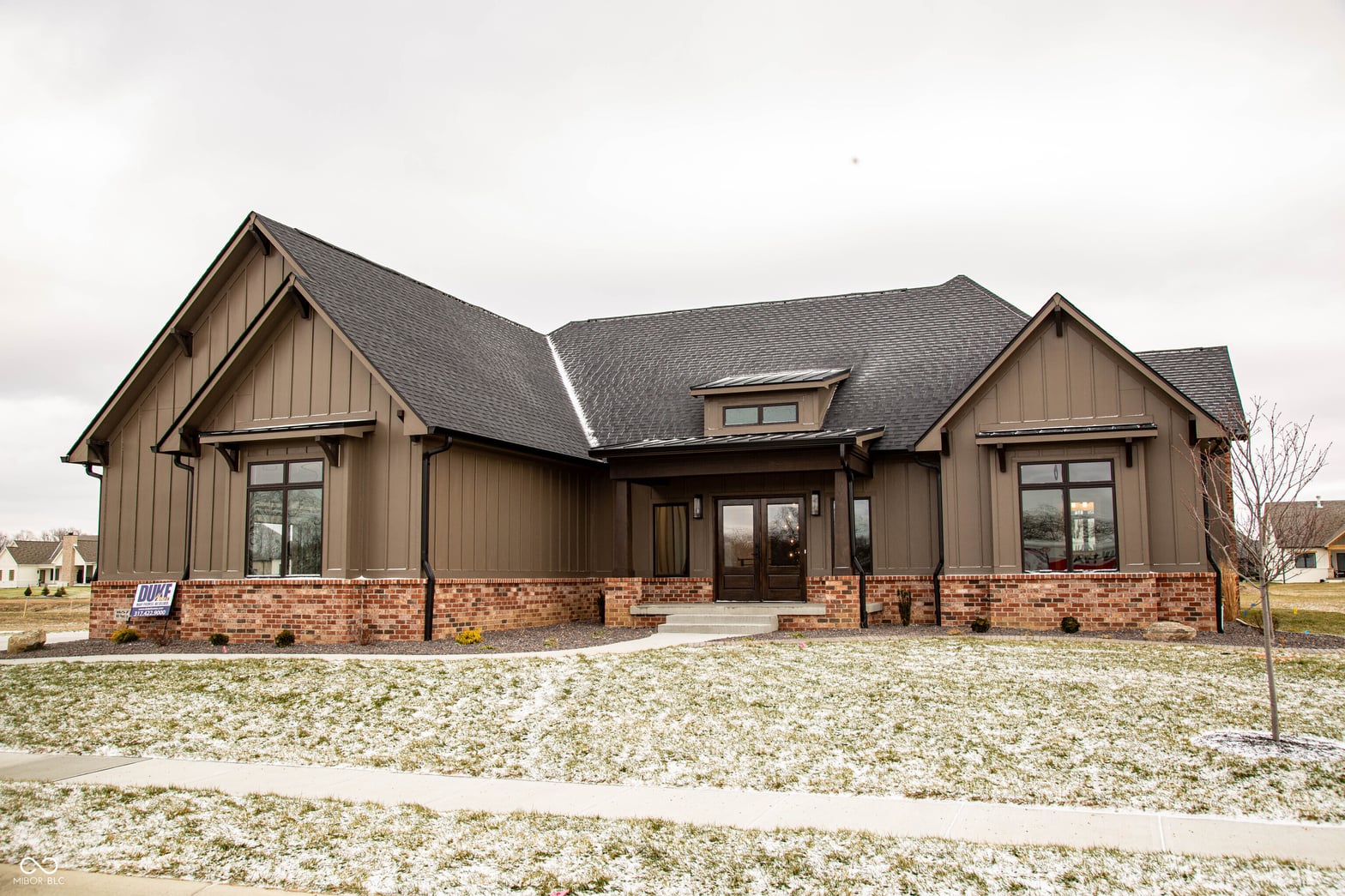 Front exterior at 1657 Mill Pond Lane, Franklin, IN
