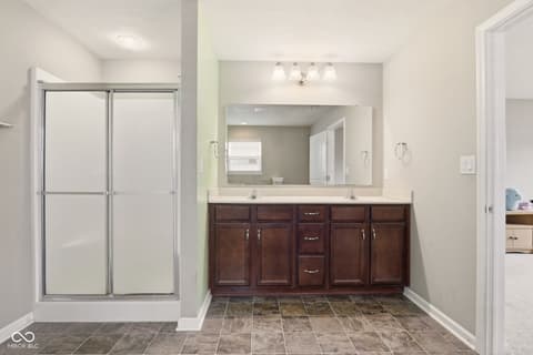 Photo of 5911 Edelle Drive, Indianapolis, IN