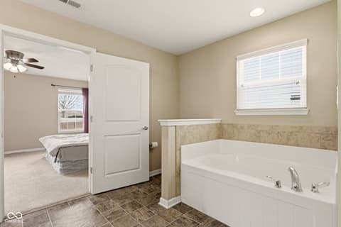 Photo of 5911 Edelle Drive, Indianapolis, IN