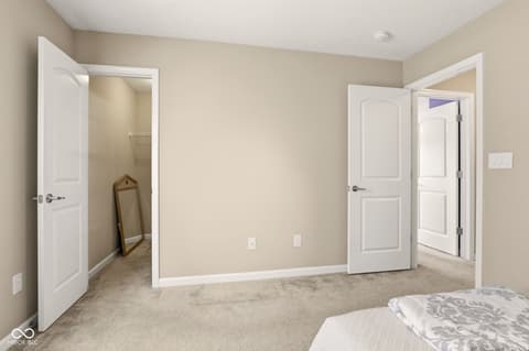 Photo of 5911 Edelle Drive, Indianapolis, IN