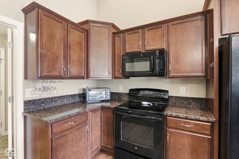 Photo of 5911 Edelle Drive, Indianapolis, IN