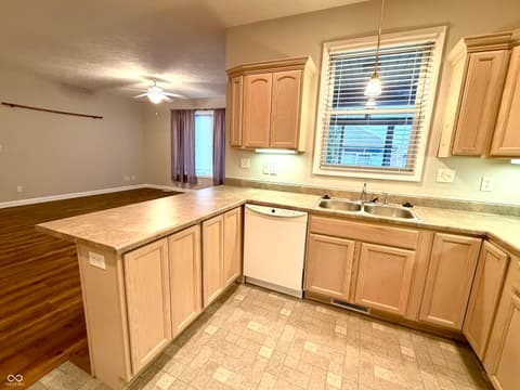 Photo of 486 Glenview Drive, Greencastle, IN