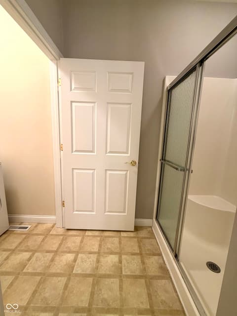 Photo of 486 Glenview Drive, Greencastle, IN