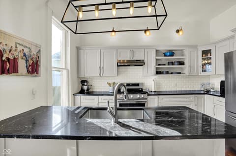 Photo of 1313 N Oxford Street, Indianapolis, IN
