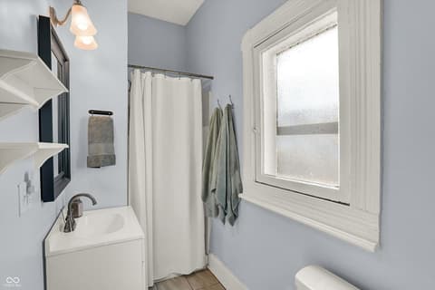 Photo of 1313 N Oxford Street, Indianapolis, IN