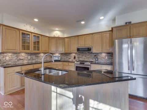 Photo of 1752 Pathway Drive N, Greenwood, IN