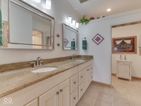 Photo of 1752 Pathway Drive N, Greenwood, IN