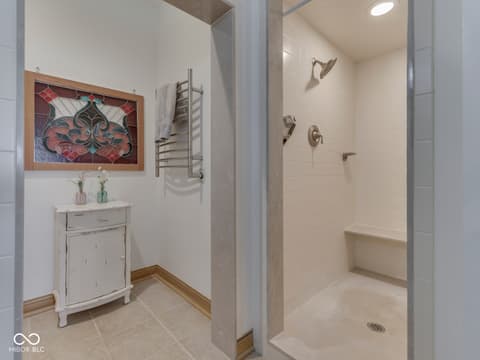Photo of 1752 Pathway Drive N, Greenwood, IN