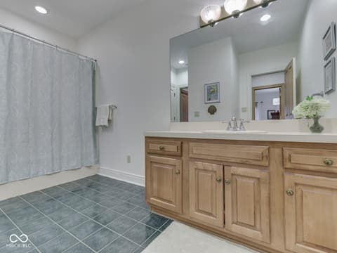 Photo of 1752 Pathway Drive N, Greenwood, IN