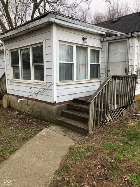 Photo of 132 Southeast Street, Charlottesville, IN