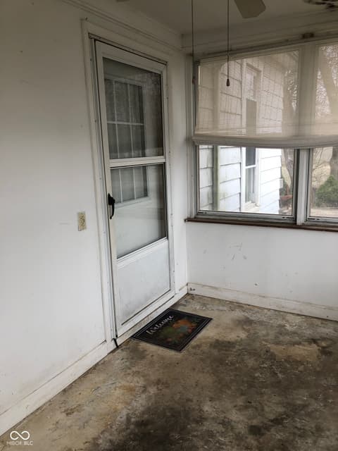 Photo of 132 Southeast Street, Charlottesville, IN