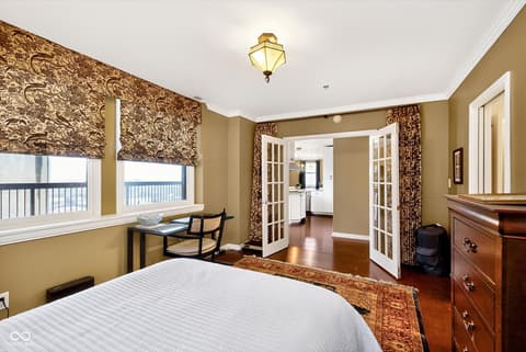 Photo of 110 E Washington Street, Indianapolis, IN