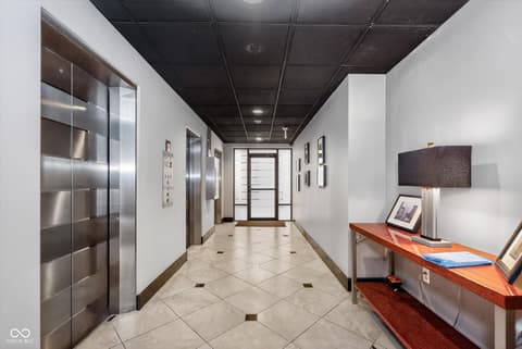 Photo of 110 E Washington Street, Indianapolis, IN