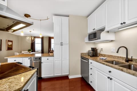 Photo of 110 E Washington Street, Indianapolis, IN