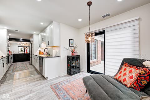 Breakfast Area — 8545 Olde Mill Trace, Indianapolis, IN