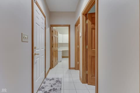 Photo of 3998 Eagle Trace Drive, Greenwood, IN