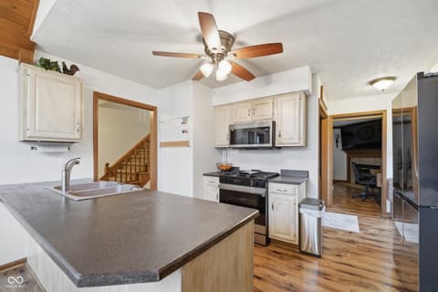 Photo of 1889 W County Road 1000 N, Lizton, IN