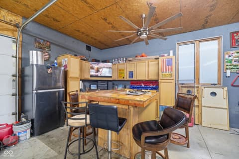 Photo of 1889 W County Road 1000 N, Lizton, IN