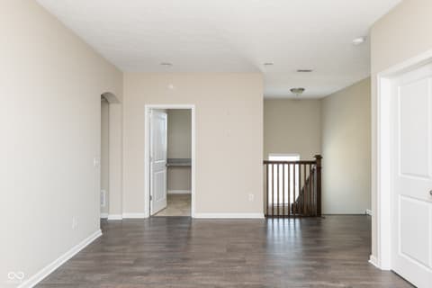 Loft — 9124 Hawkins Road, Indianapolis, IN