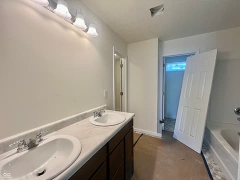 Photo of 2319 N Liberty Lakes Drive, Greensburg, IN