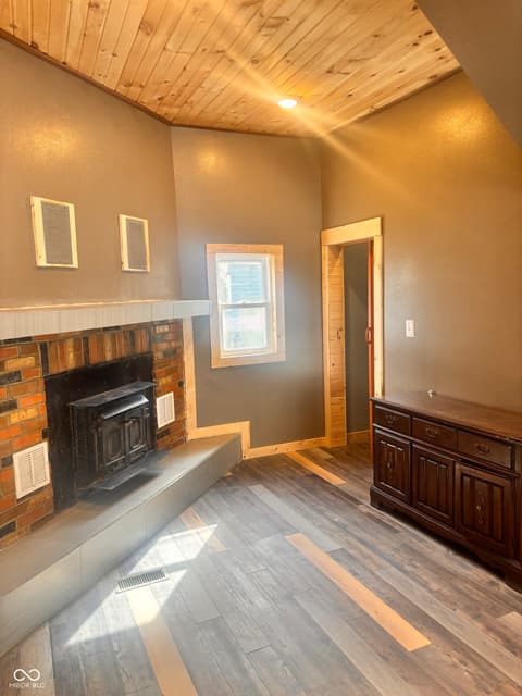 Photo of 207 S Jackson Street, Frankton, IN