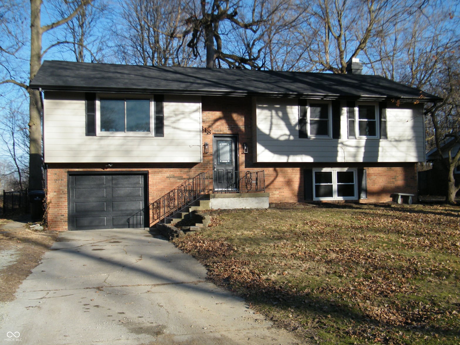 Photo of 818 Yorkshire Road, Anderson, IN