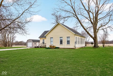 Front exterior at 18755 E County Road 750 N, Hope, IN