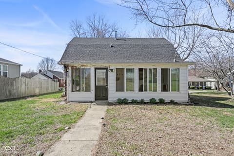 Photo of 227 Jefferson Street, Pendleton, IN