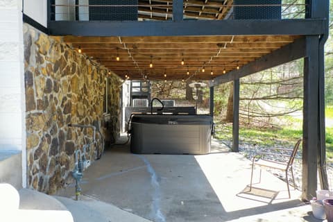 Photo of 8780 N Old State Road 37, Bloomington, IN
