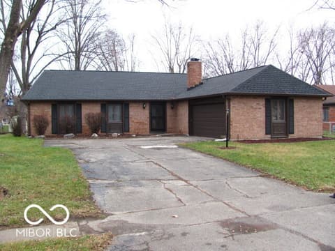 8222 Forsythia Circle